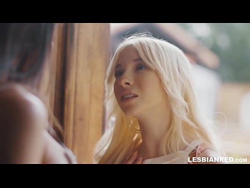 ❤️ Merch yn dod adref ychydig fisoedd yn ddiweddarach ac yn y diwedd yn bwyta pussy ei llysfam ❌ Porno wrthon ni ﹏